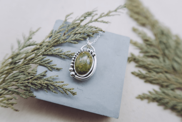 Seeds Necklace