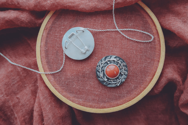 Laurel Wreath Necklace & Broch no.2